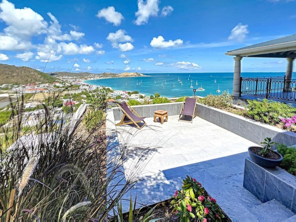 Blue Room In A Shared Villa Diamant With Communal Pool And Sea View Grand Case Dış mekan fotoğraf